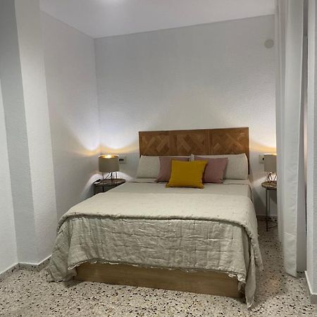 Apartamento Celeste Apartment Torrevieja Bagian luar foto
