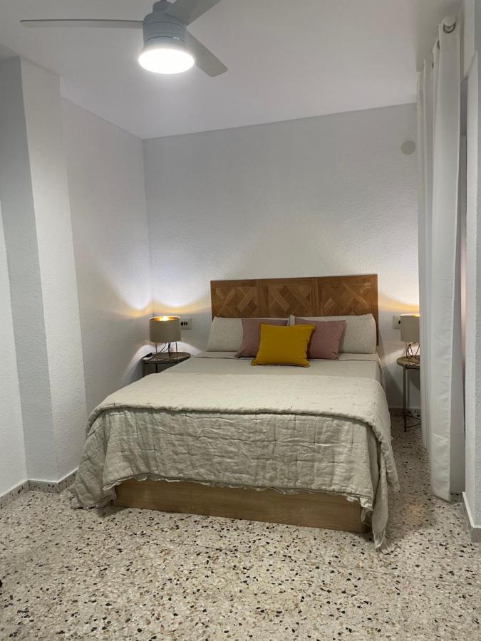 Apartamento Celeste Apartment Torrevieja Bagian luar foto